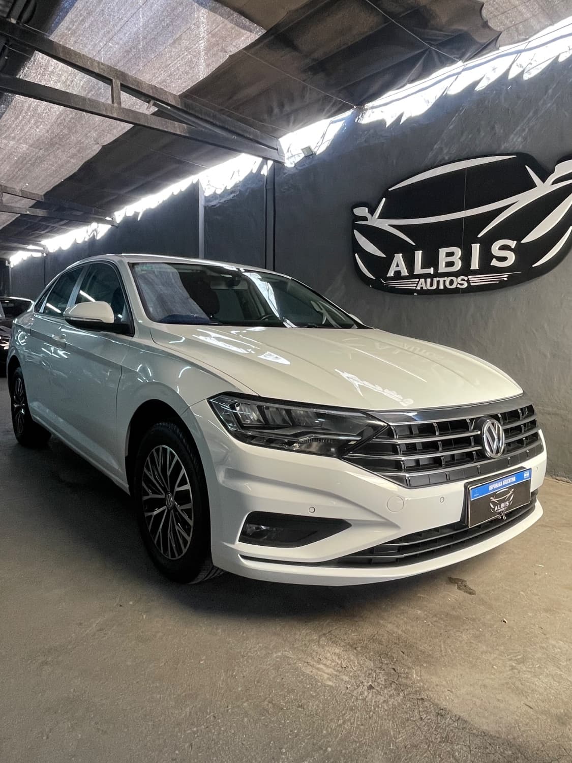 Volkswagen Vento Confortline 1.4 tsi dsg