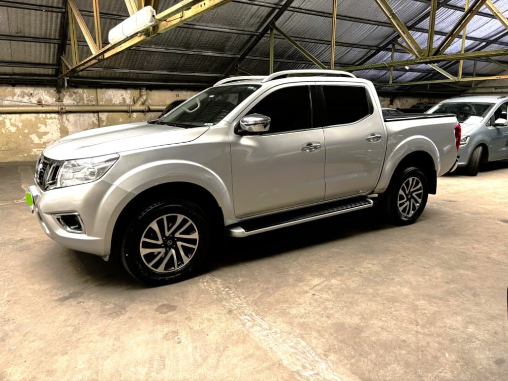 Nissan FRONTIER 2.3 LE CD 4X4 AT