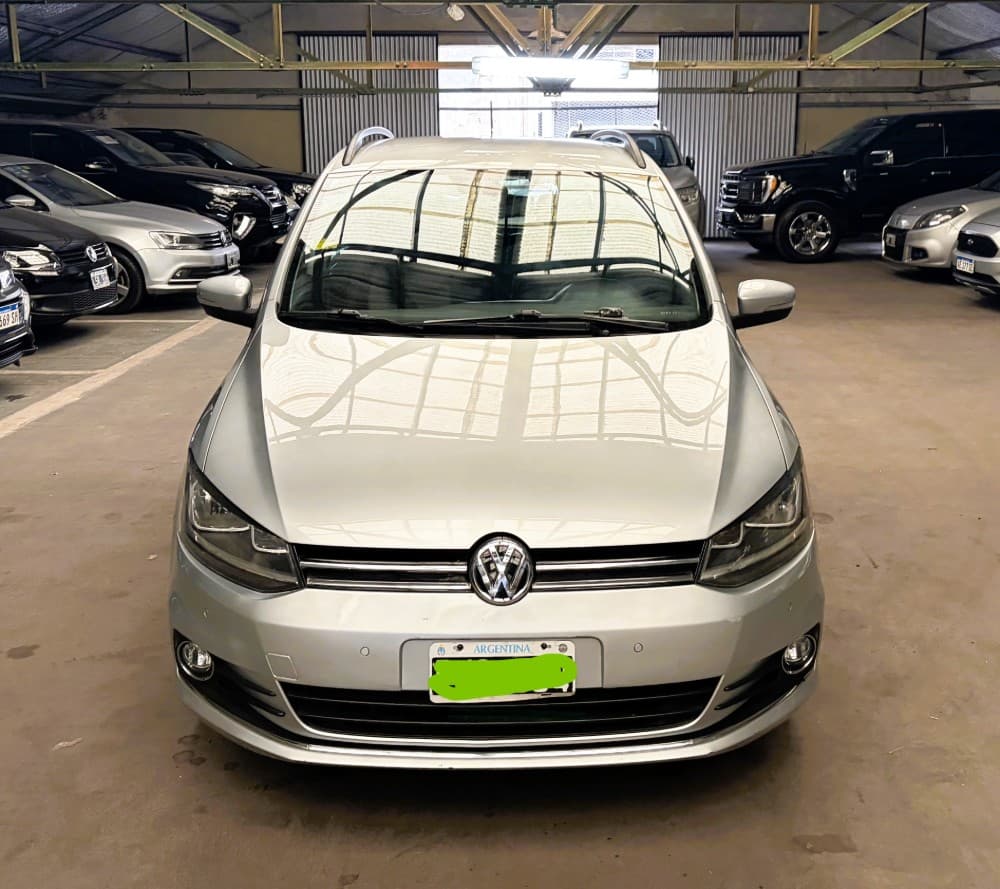 Volkswagen Suran 1.6 Highline 101cv Cuero