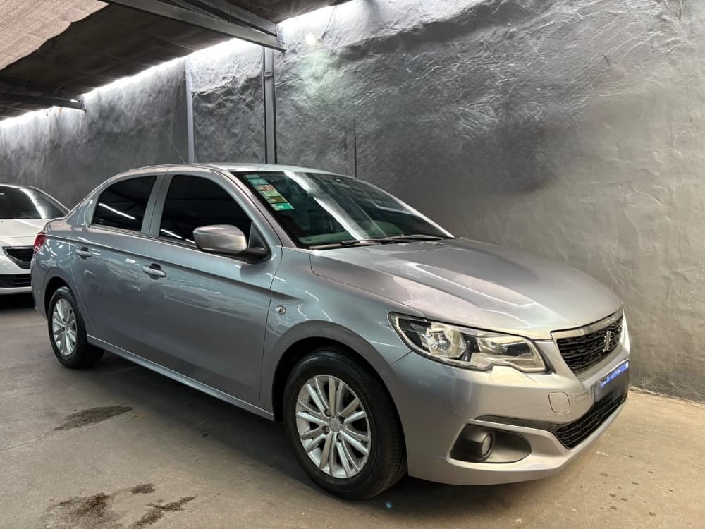 Peugeot 301 Allure 1.6 HDI