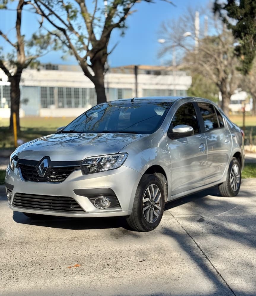 Renault Logan Intense 1.6