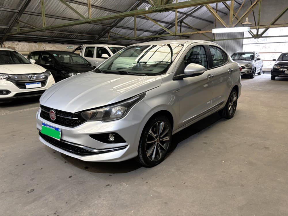Fiat Cronos  1.8 Precision At