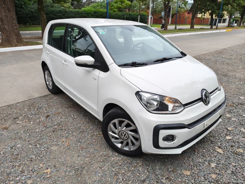 Volkswagen UP  1.0 HIGH 